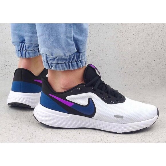 Nike Revolution 5 Women's Size 9 Running Shoes Sneakers White Blue Black Purple - Picture 12 of 12